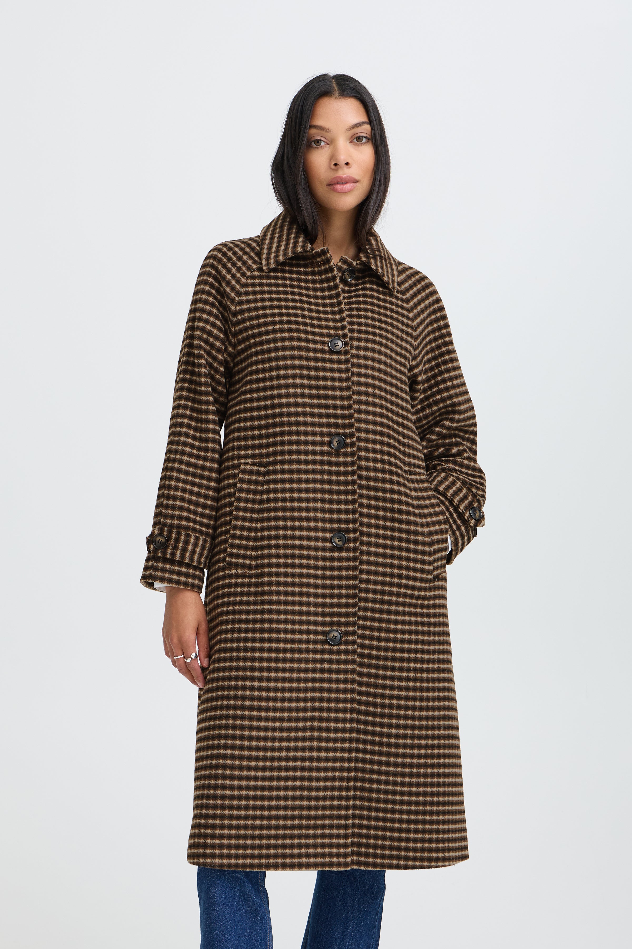 Camio Coat in Olive Night by b.young