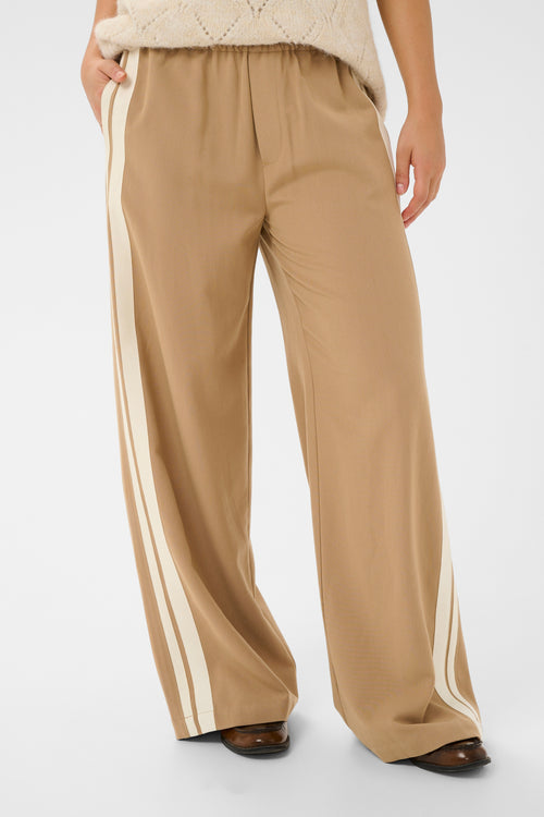 Pascale Pant in Tiger's Eye by Saint Tropez