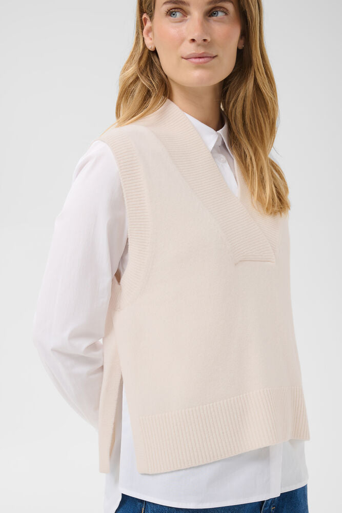 Duha Vest in Eggnog by Part Two