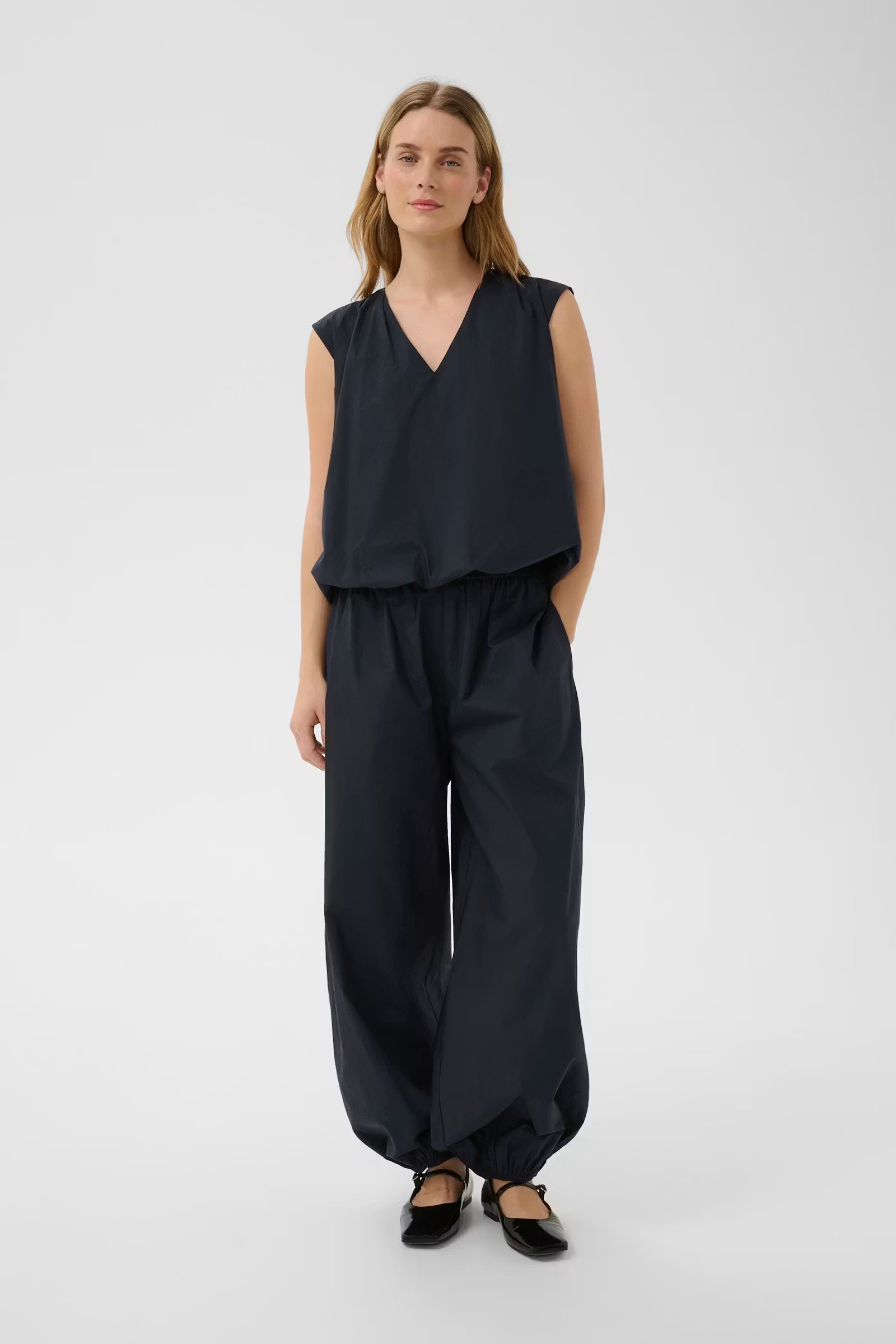 Digthe Pant in Dark Navy by Part Two