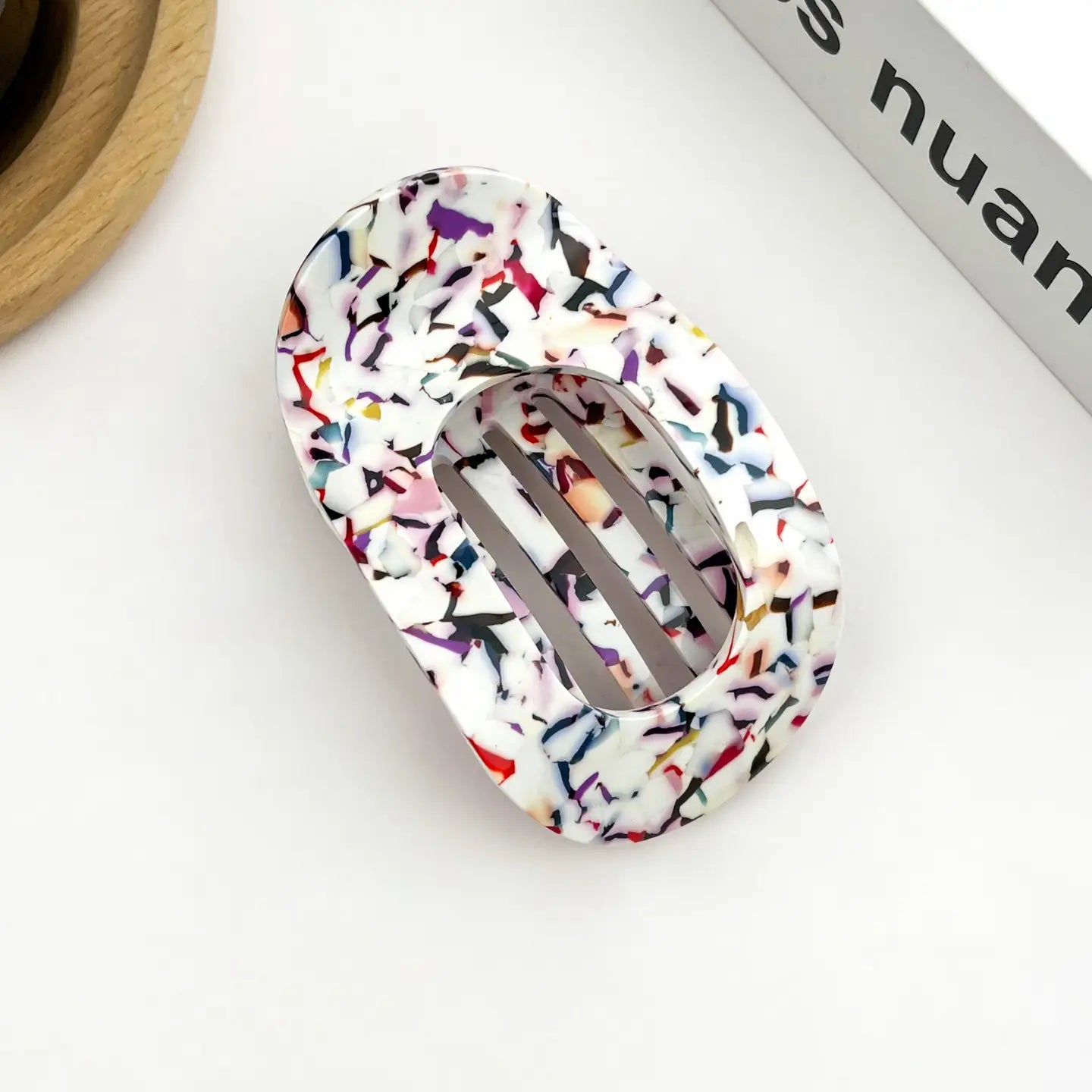 Flat Hair Clip in Mix White