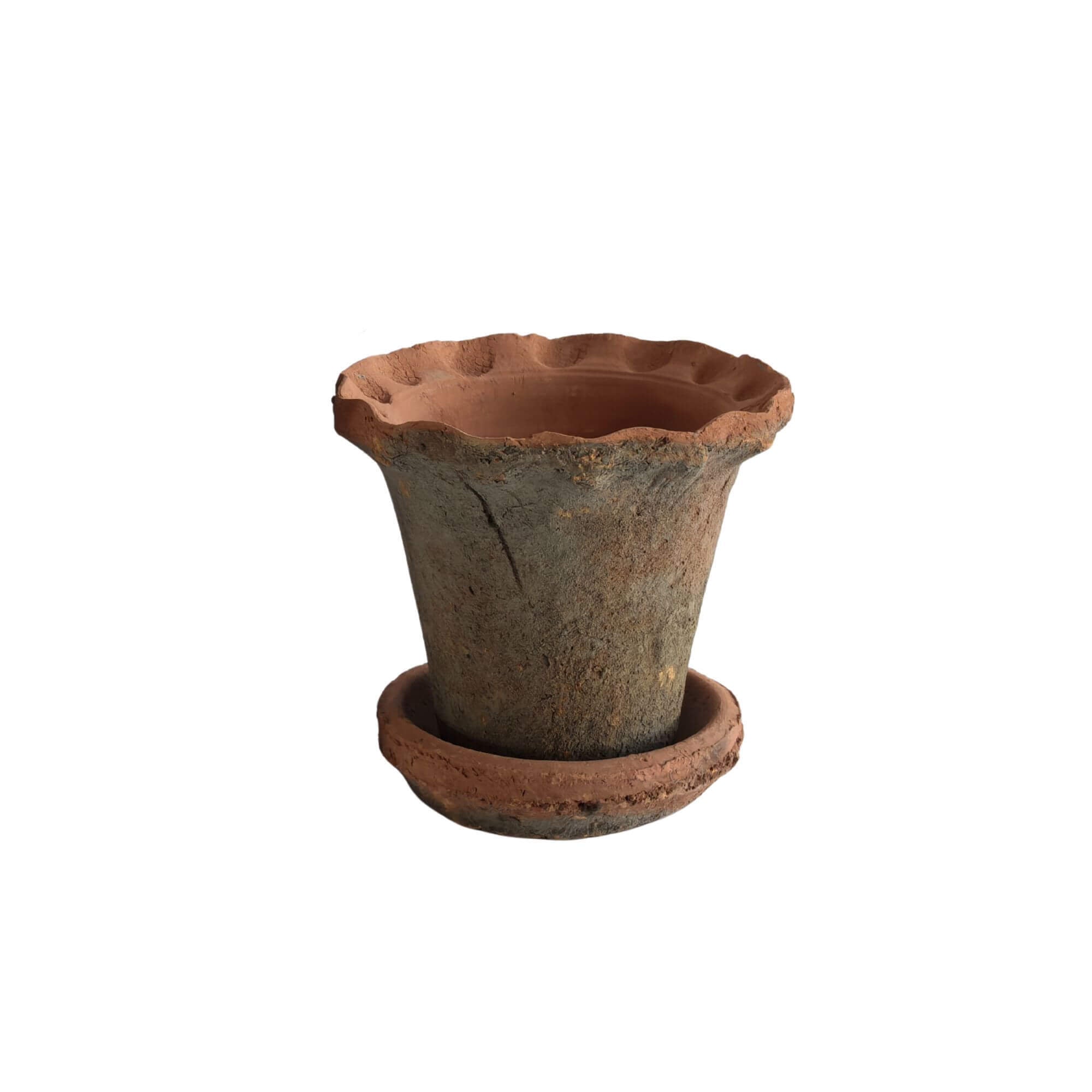 Small Frilly Redstone Garden Dish & Saucer