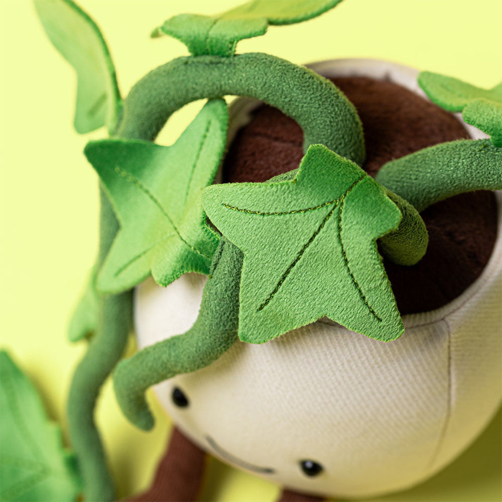アイビー Ivy Amuseables  新作 新品タグ付き 愛知県名古屋市のトラウト - ティーグラヴィッツあわび / T-Gravits ぬいぐるみ