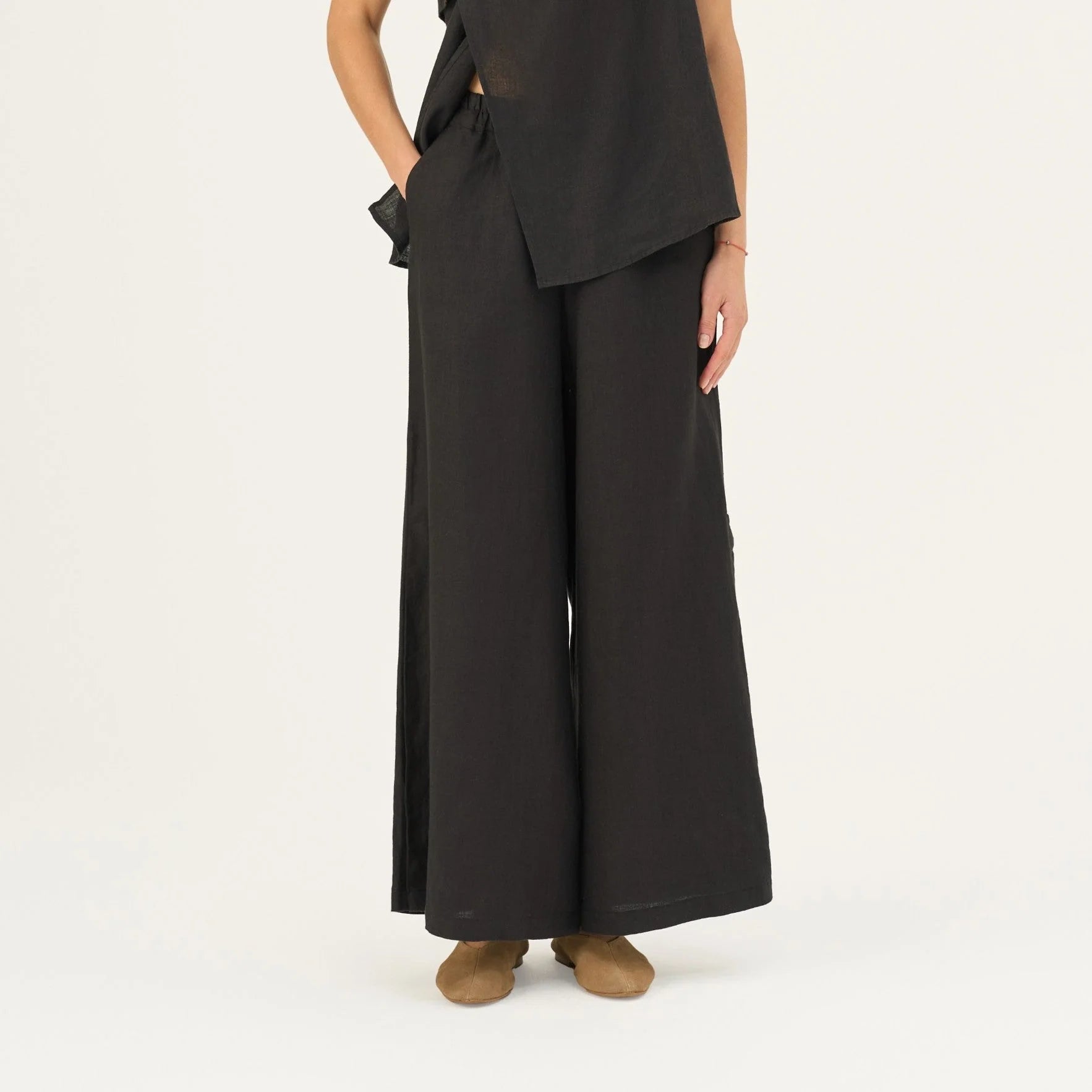 Zayn Trousers in Black by Linen Tales