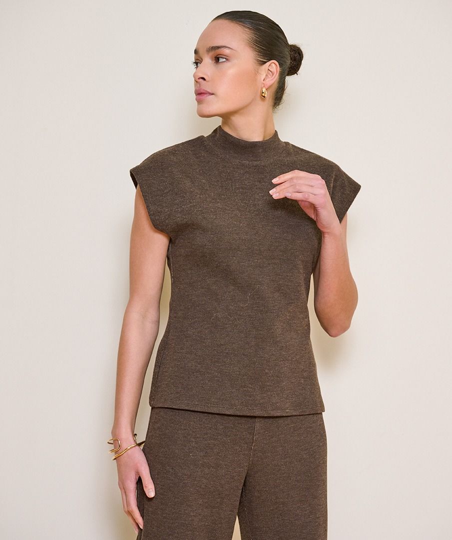 Sleeveless Mockneck Sweater in Cacao by Esqualo
