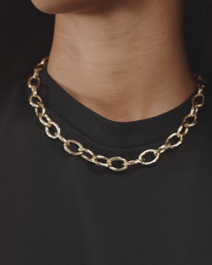 Load video: Now Chain Necklace in Gold by Pilgrim