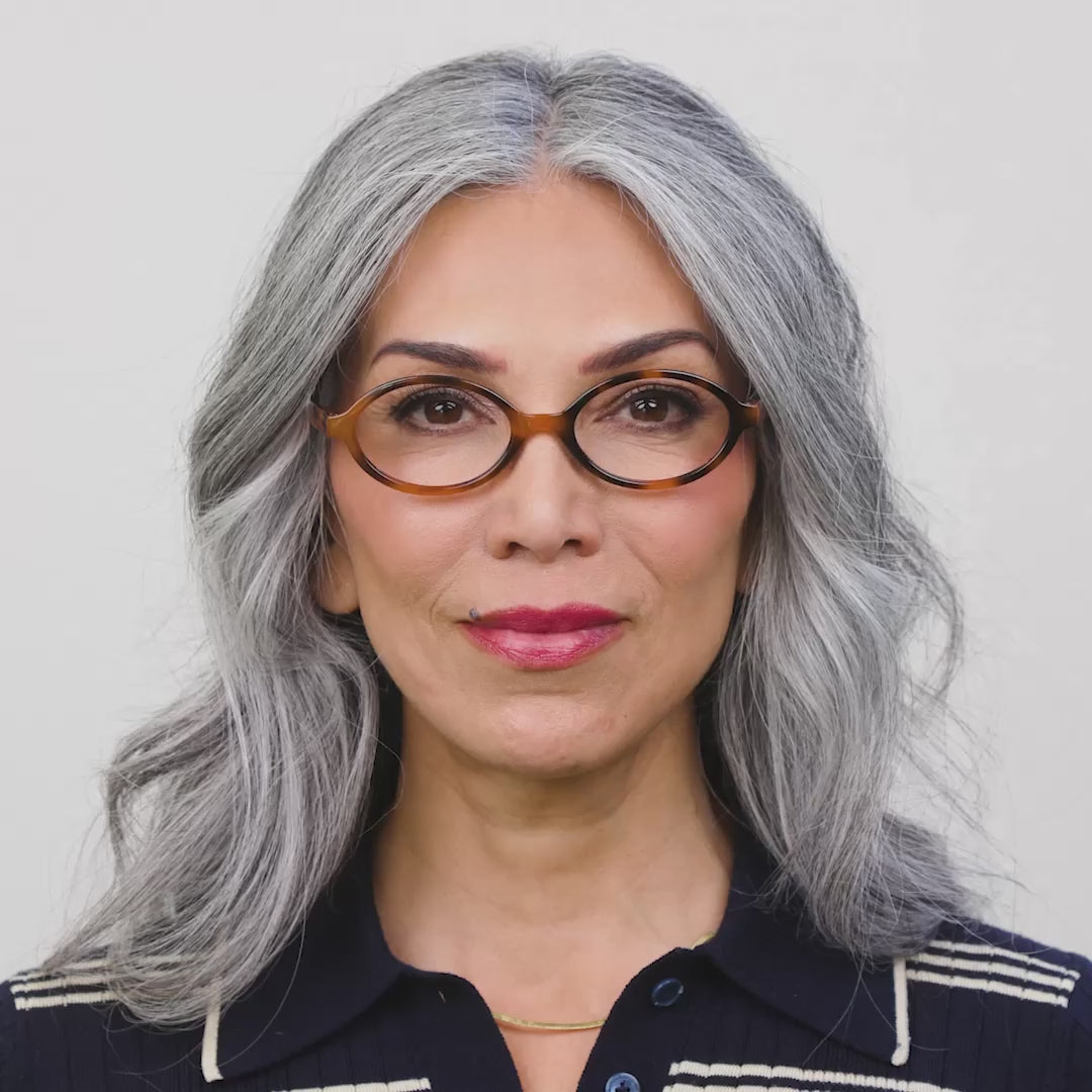Load video: Peepers Bluelight Readers in Filly Mocha Tortoise