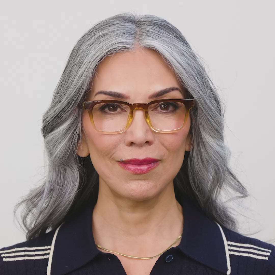 Load video: Peepers Bluelight Readers in Thorne Golden Ombre
